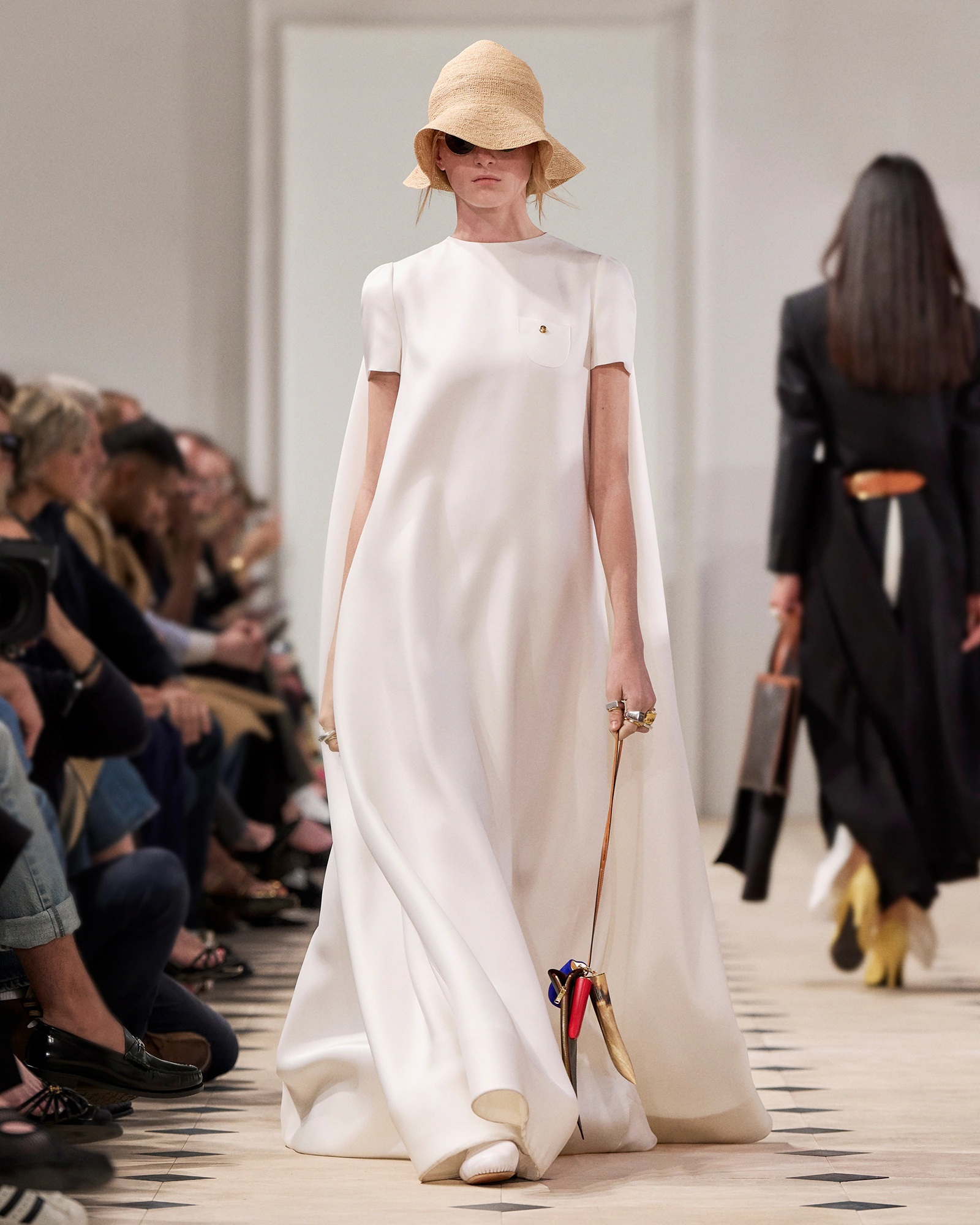 LOOK 69