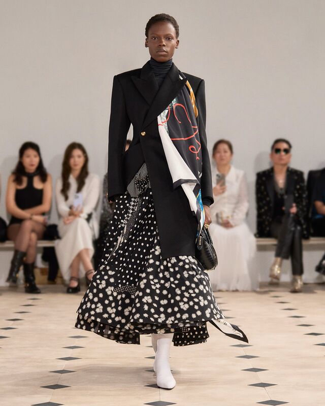 LOOK 46