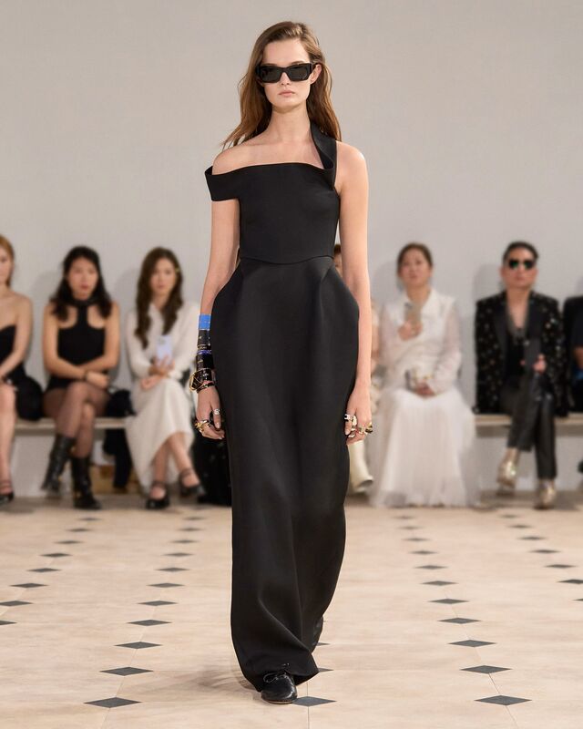 LOOK 48