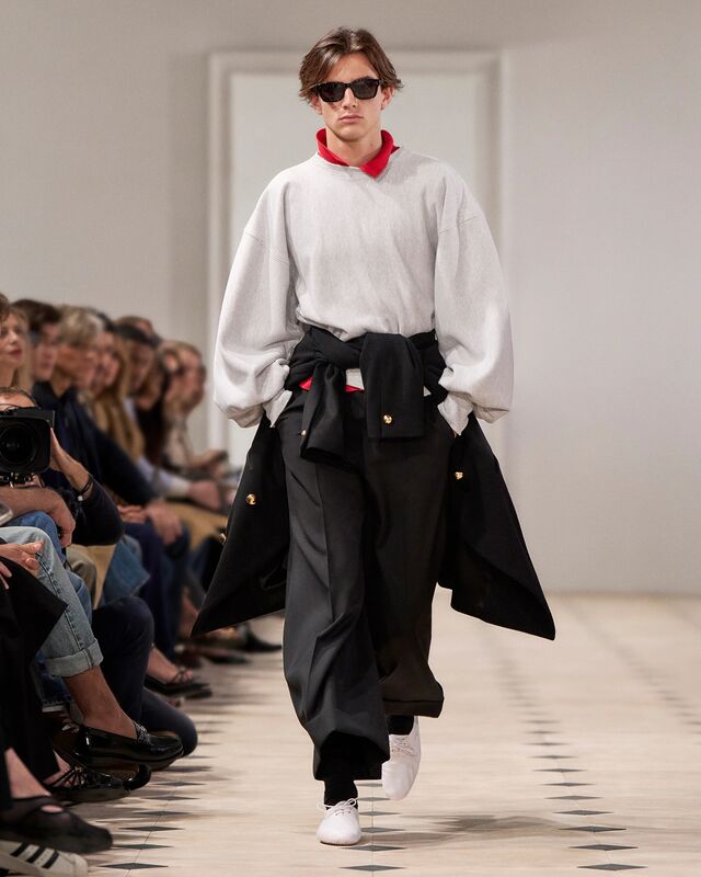 LOOK 49
