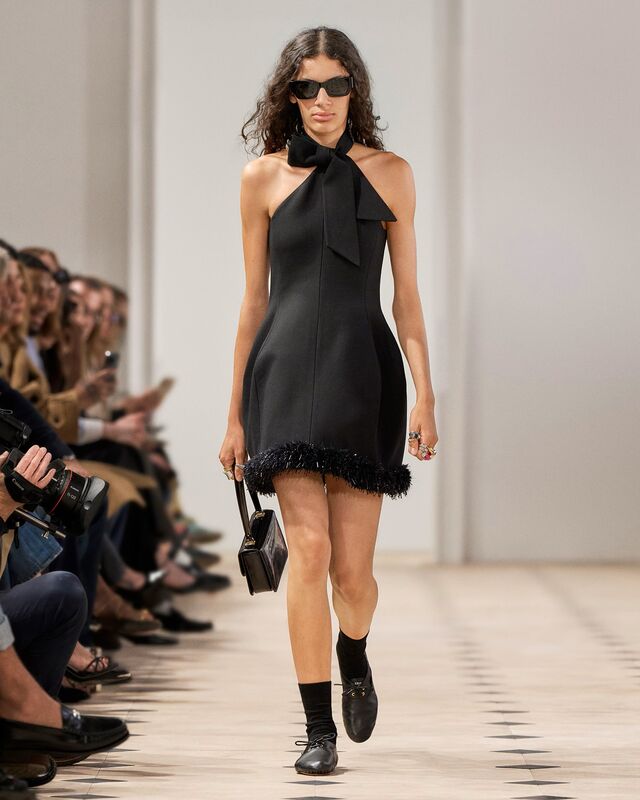 LOOK 53