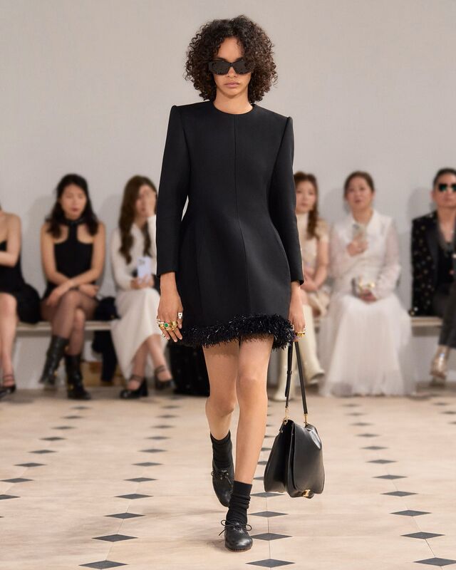 LOOK 56