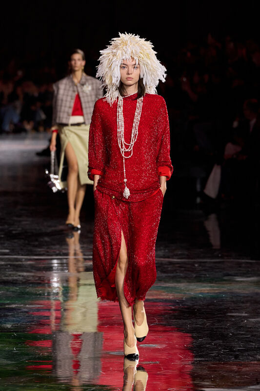 Chanel S26 010