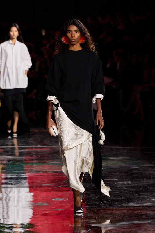 Chanel S26 012