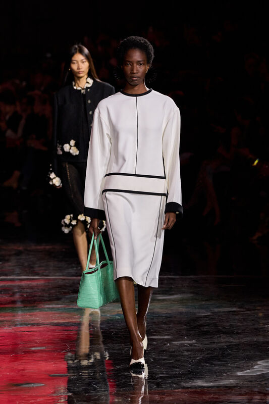 Chanel S26 025