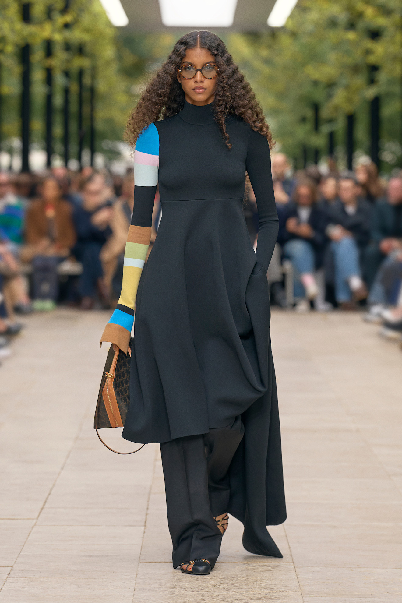 Celine PO S26 024