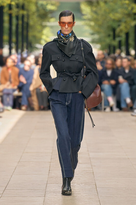 Celine PO S26 016
