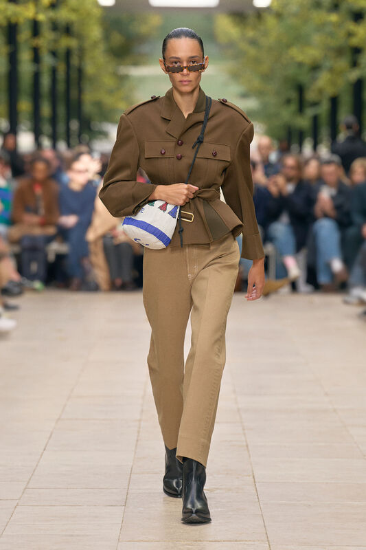 Celine PO S26 020