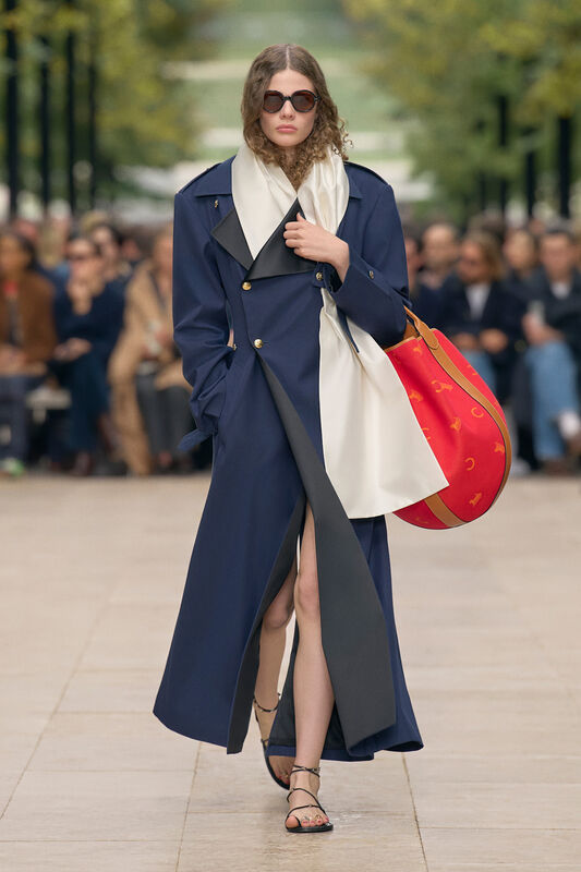 Celine PO S26 031