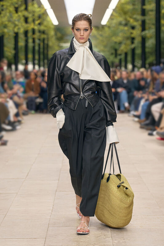 Celine PO S26 042