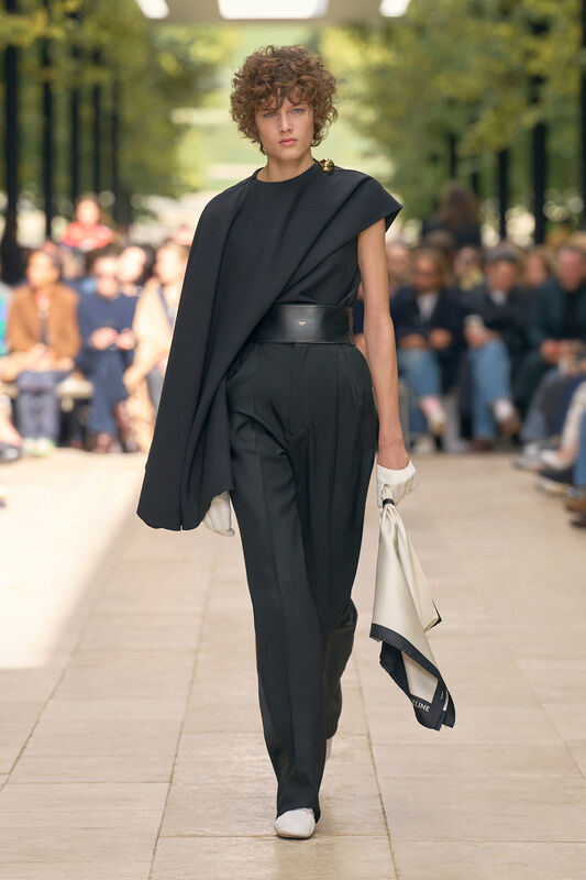 Celine PO S26 054