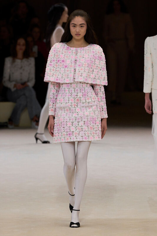 Chanel HC S24 011