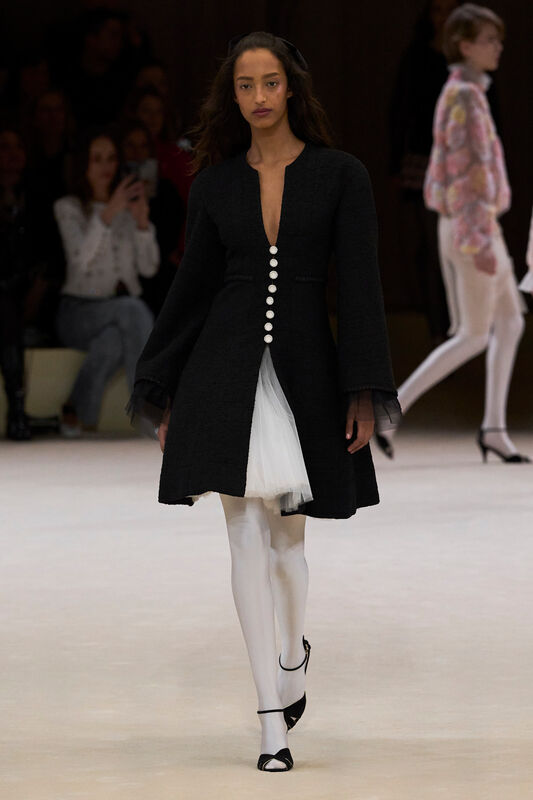 Chanel HC S24 018
