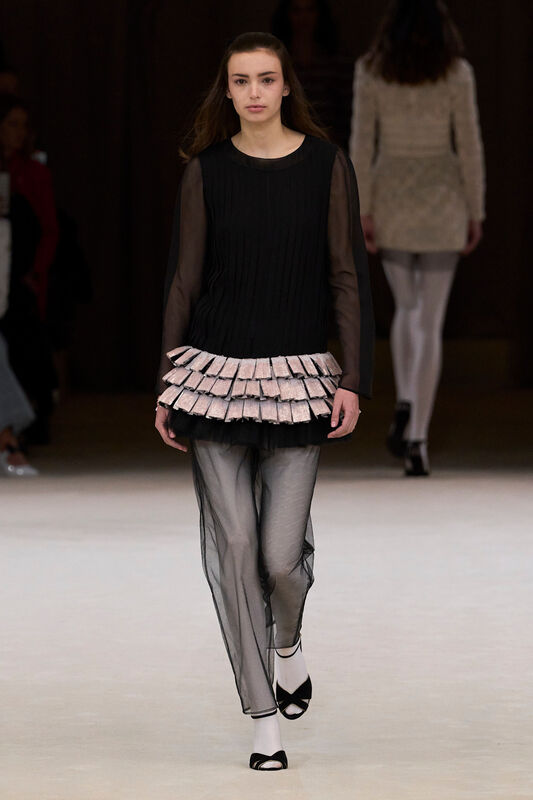 Chanel HC S24 019