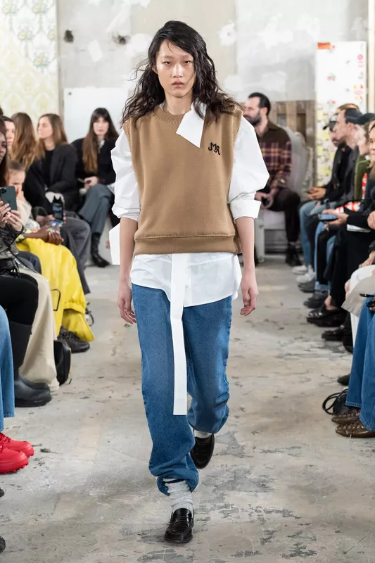 00025-meryll-rogge-fall-2025-ready-to-wear-credit-brand