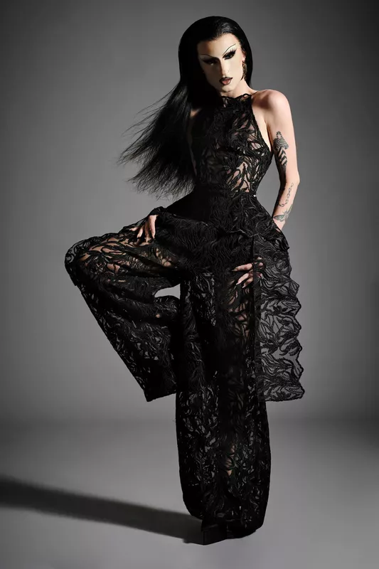 00014-christian-siriano-resort-2025-credit-shane-lavancher-brand