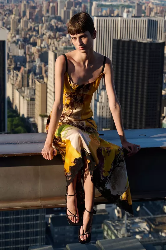 00013-monse-resort-2025-credit-soraya-zaman-brand