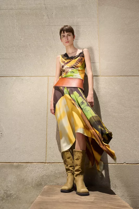 00017-monse-resort-2025-credit-soraya-zaman-brand